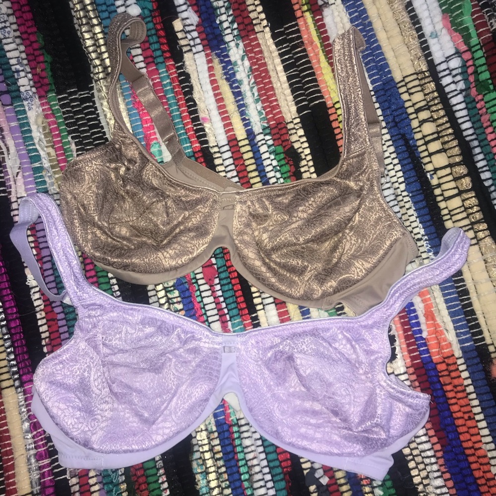 Lot of 2 Breezies C cup bras